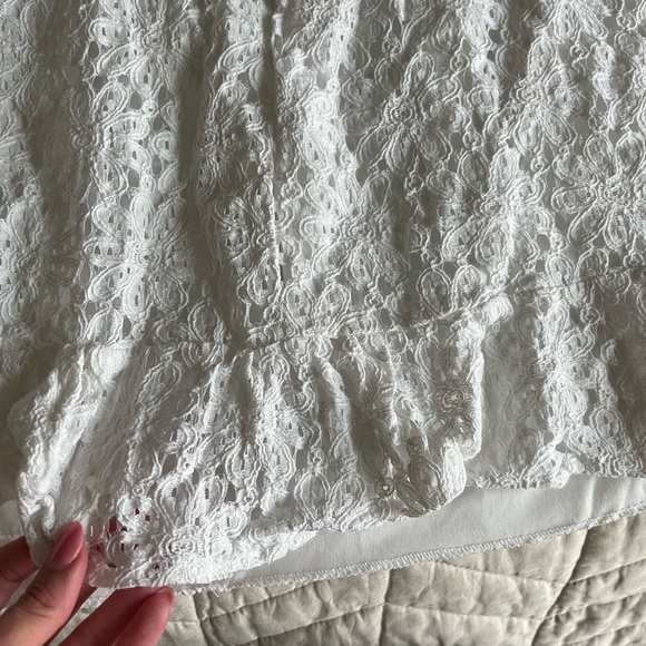 Lace Mini Cutout dress - Picture 7 of 8
